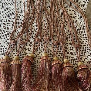 8 in total Elegant Tassel Curtain Tiebacks